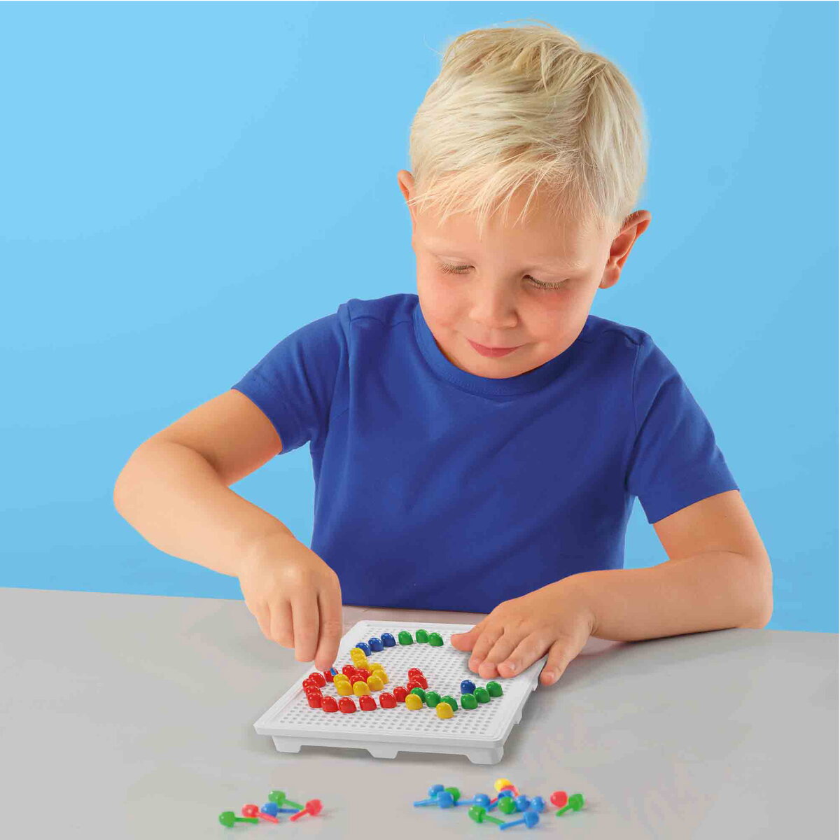 Jucarie Creativa mozaic - Tabla compacta mozaic cu peg-uri colorate